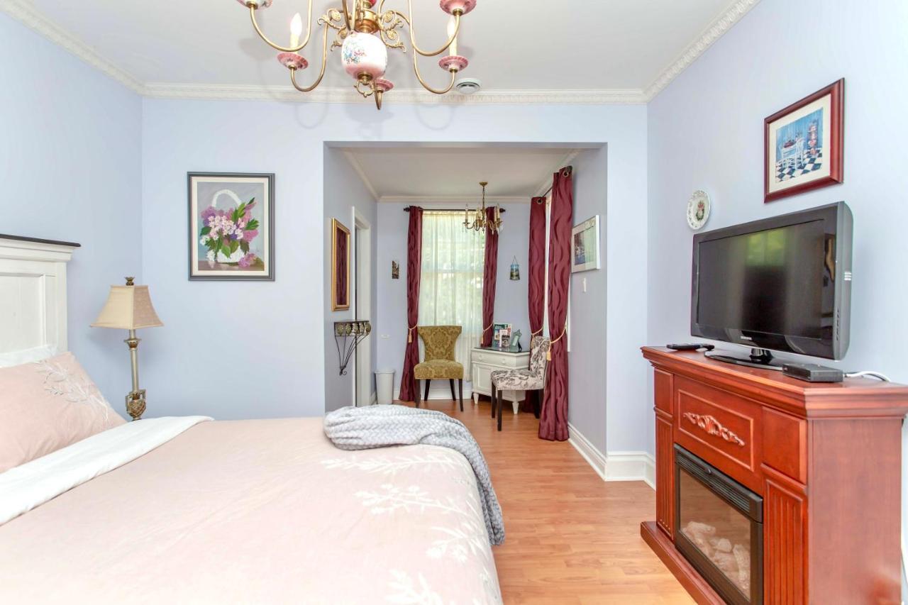 Redwood Bed And Breakfast Ниагара-Фолс Экстерьер фото