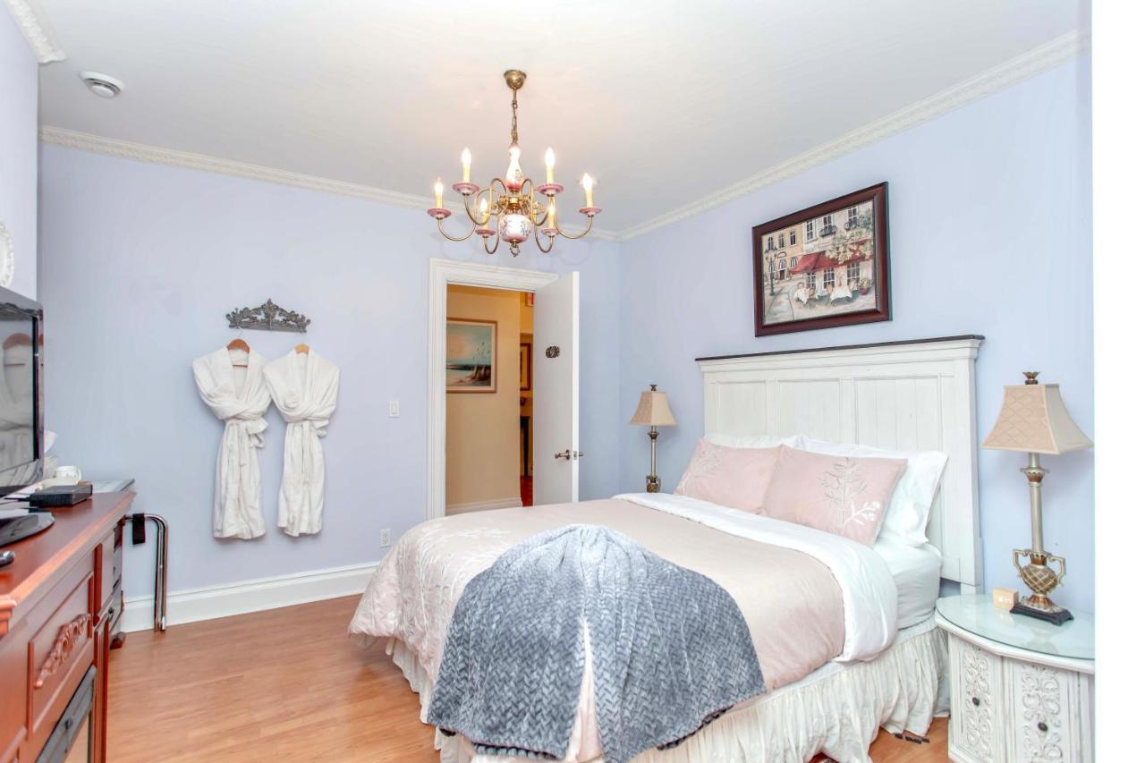 Redwood Bed And Breakfast Ниагара-Фолс Экстерьер фото