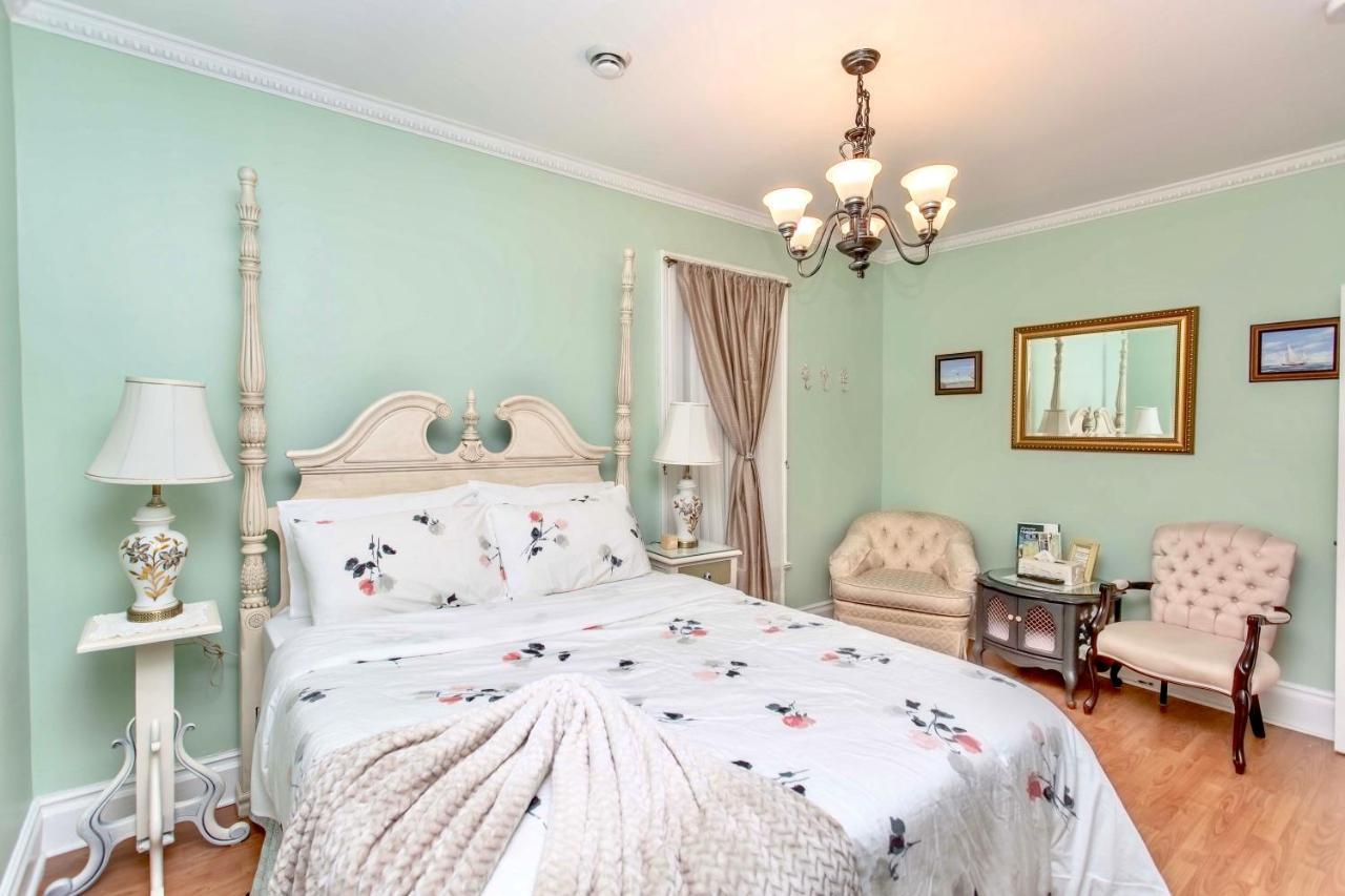 Redwood Bed And Breakfast Ниагара-Фолс Экстерьер фото
