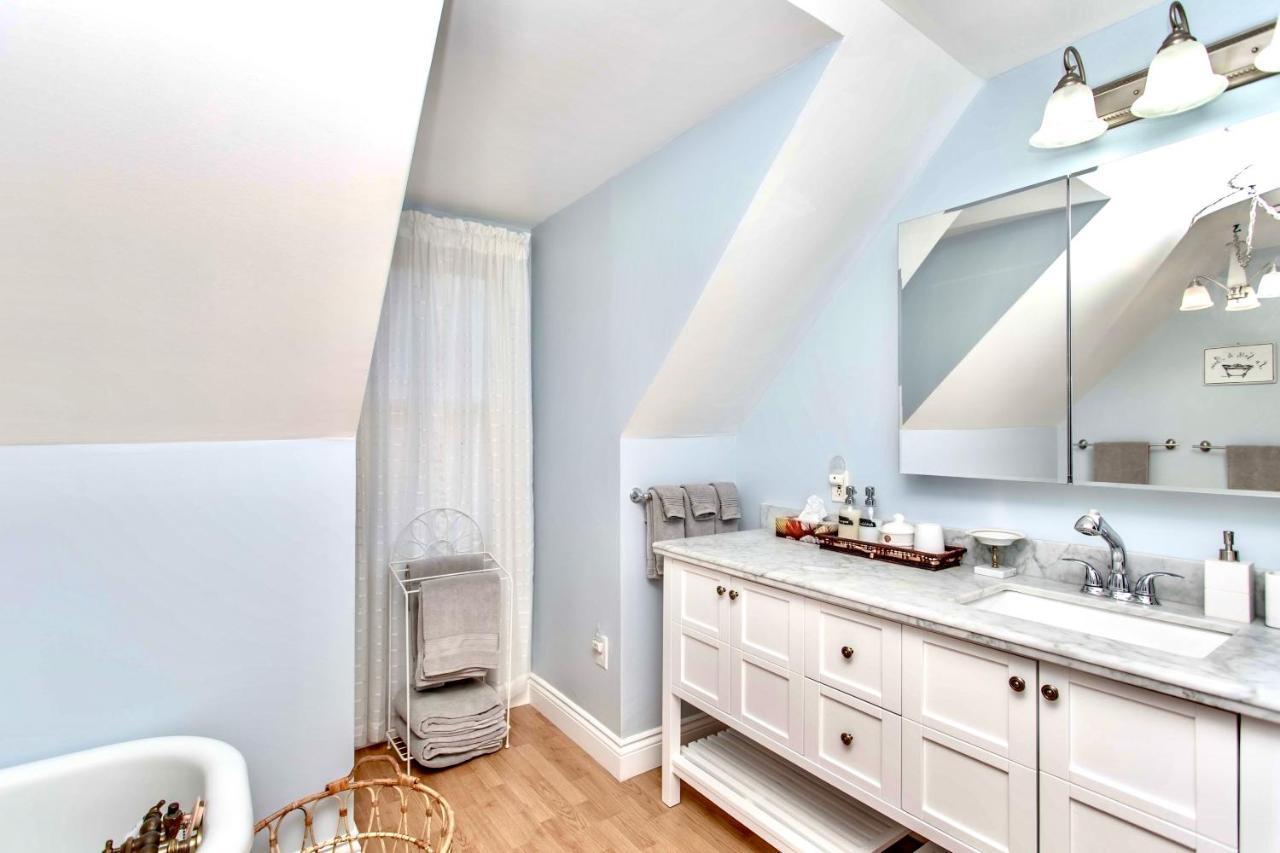 Redwood Bed And Breakfast Ниагара-Фолс Экстерьер фото