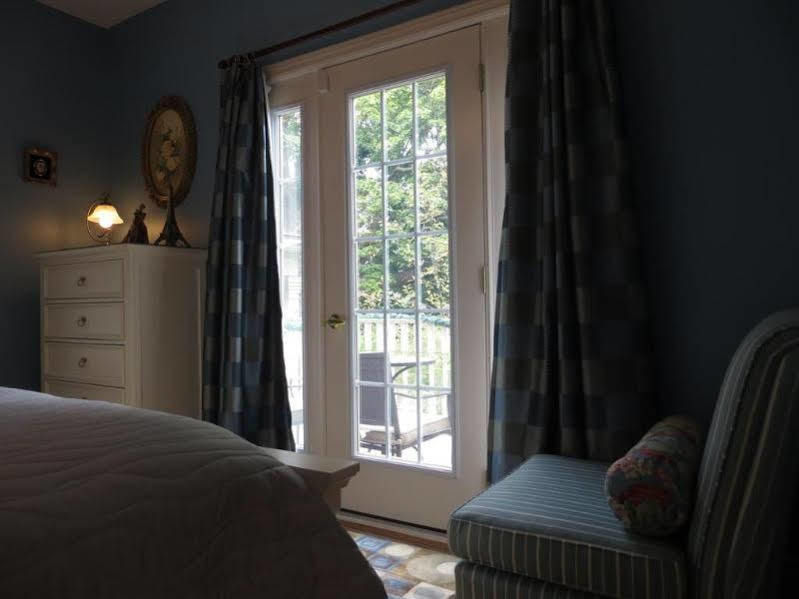 Redwood Bed And Breakfast Ниагара-Фолс Экстерьер фото