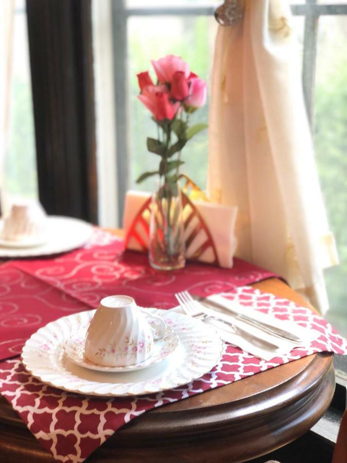 Redwood Bed And Breakfast Ниагара-Фолс Экстерьер фото